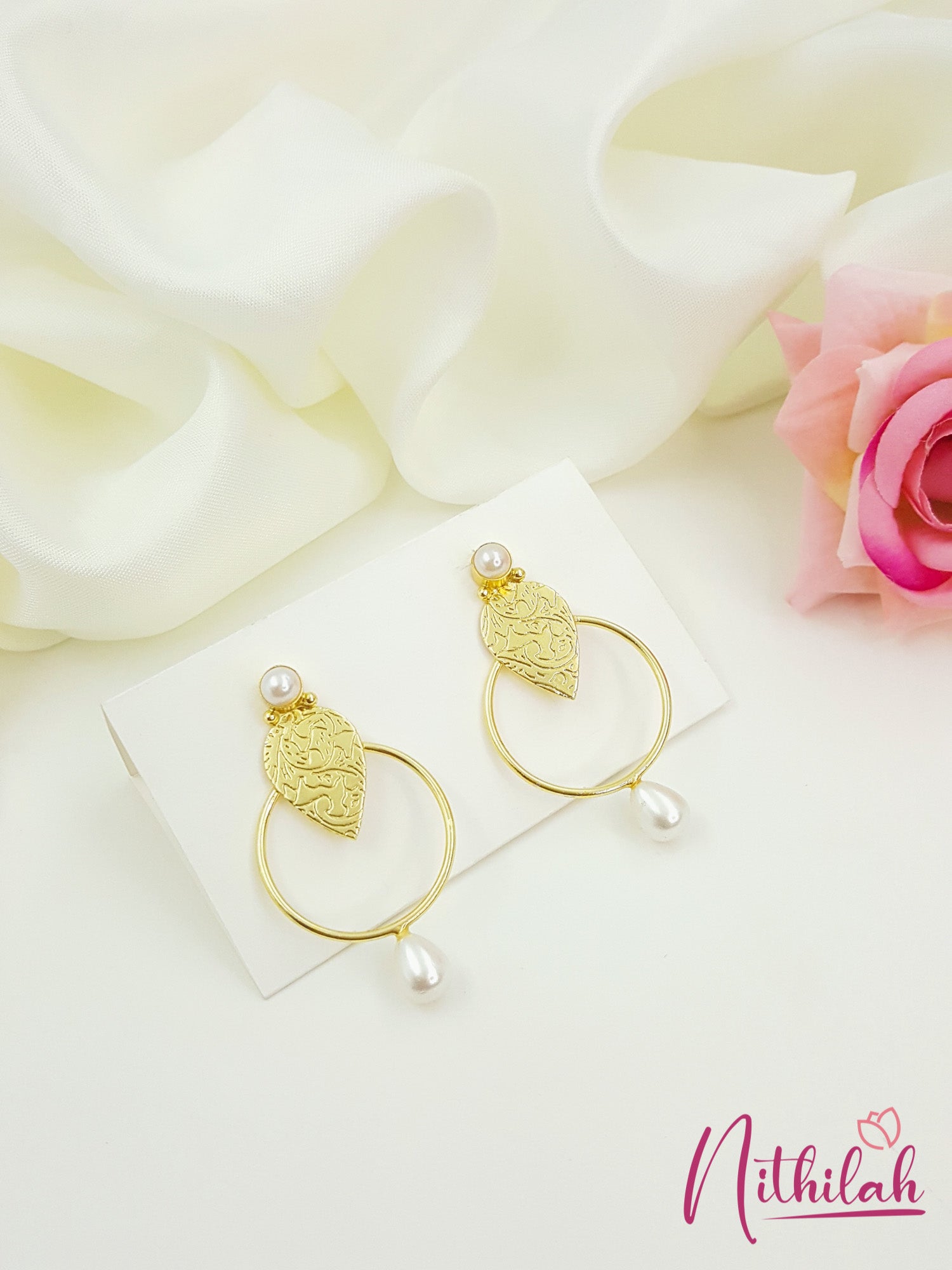 Leaf Pearl Circles MOP Earrings