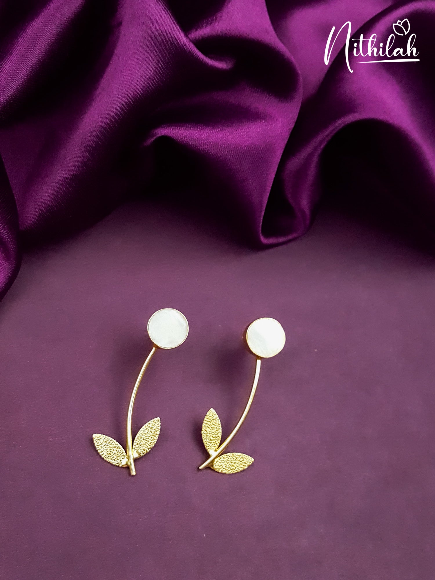 Mother of Pearl Flower leaf Earring