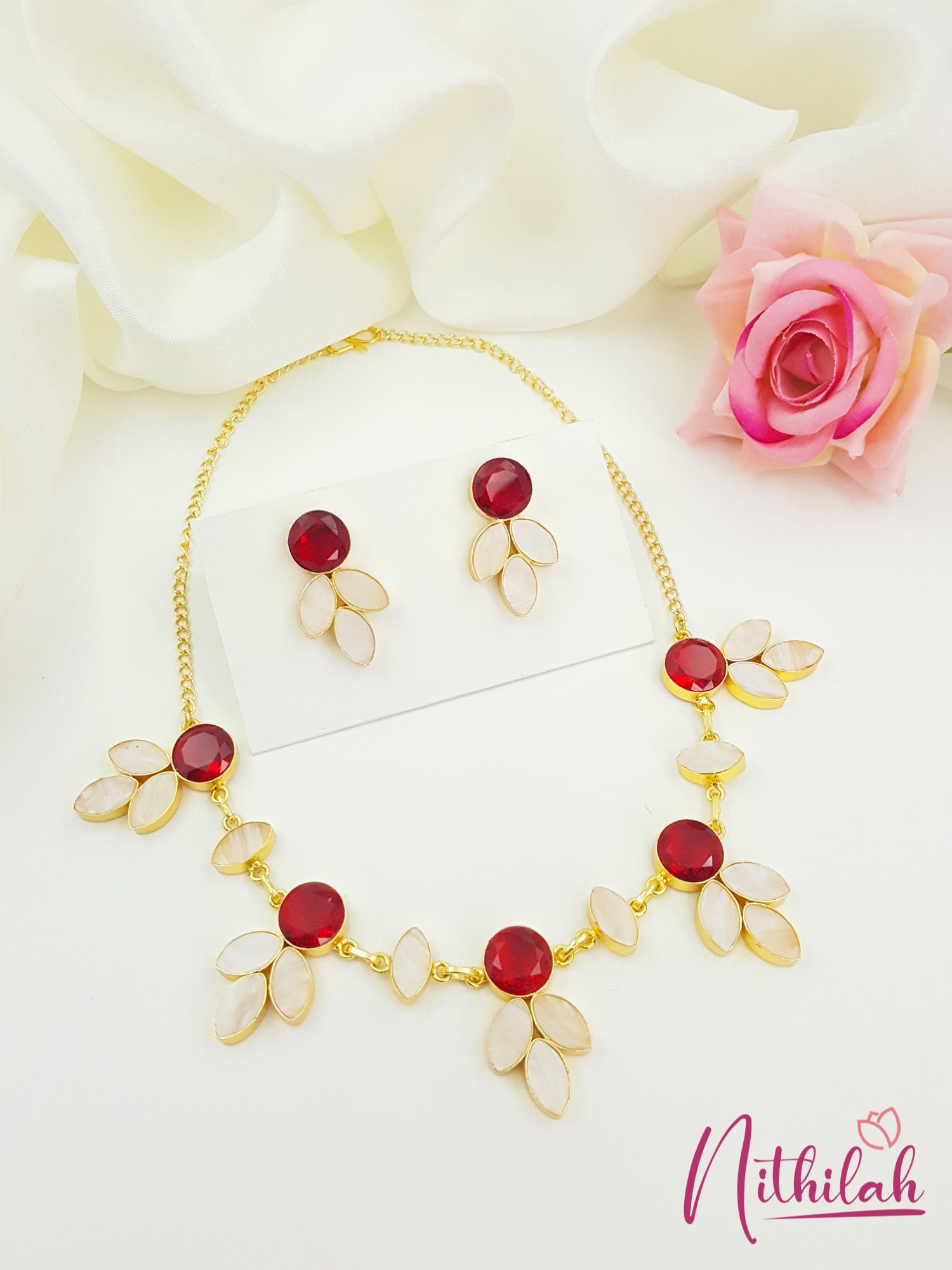 Mother of Pearl Leaf Design Necklace