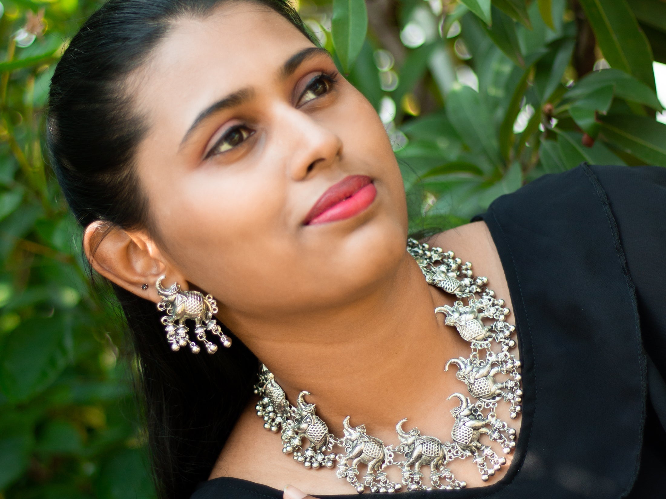How to Style Your Necklace with Different Outfits: The Complete Guide for Every Occasion