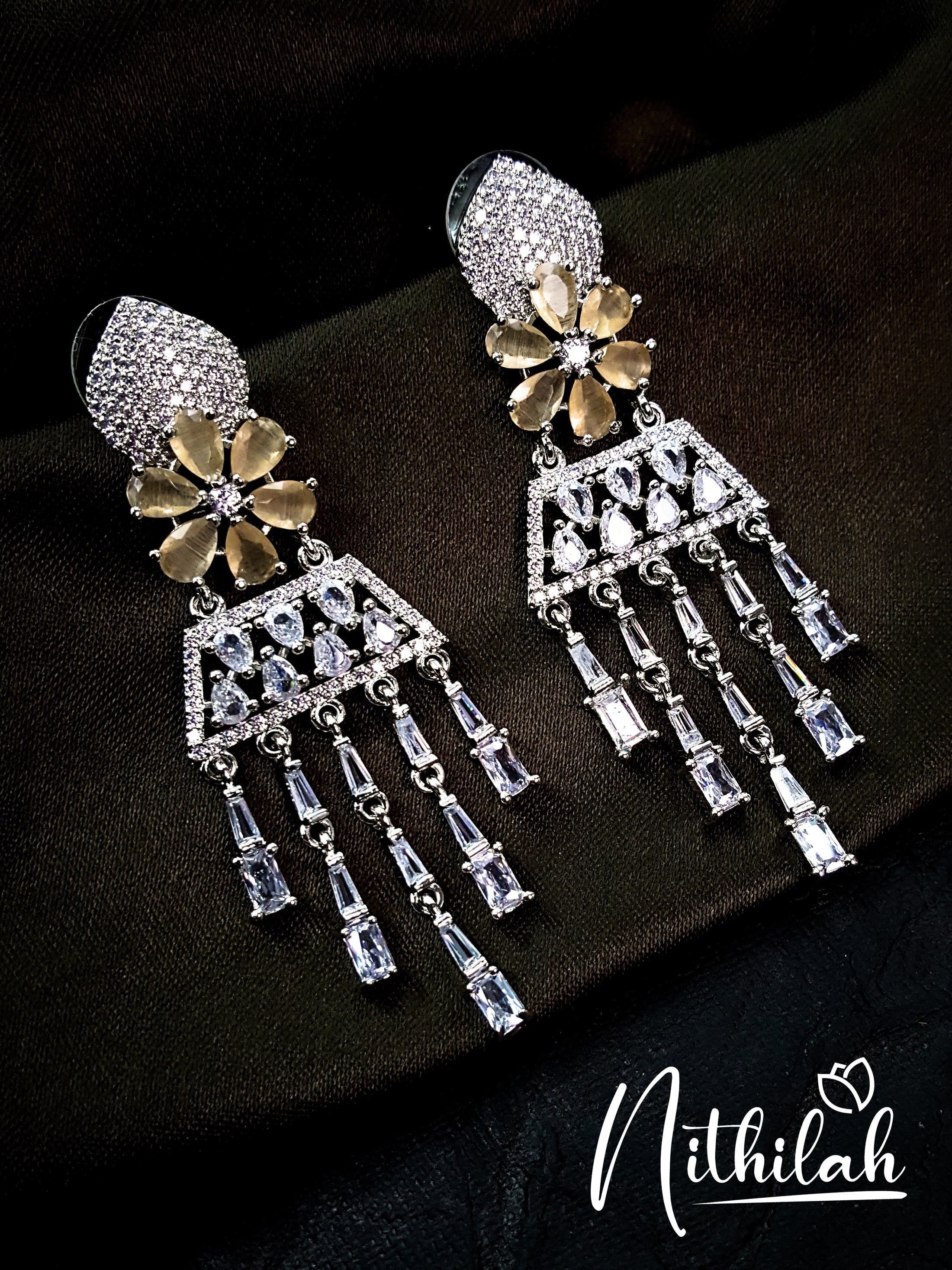 Picture of Nithilah American Diamond Earrings
