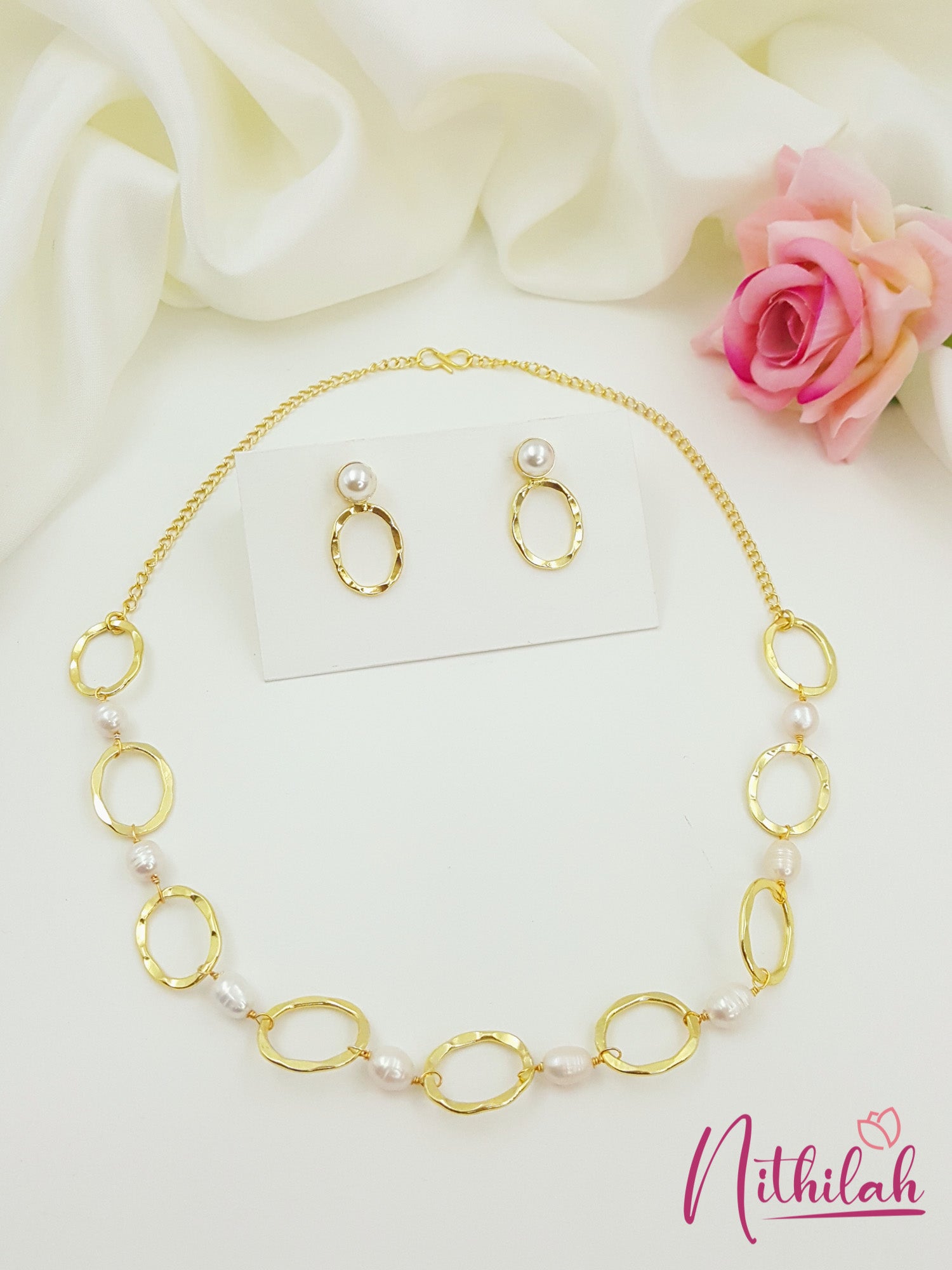 Circles Chain MOP Necklace