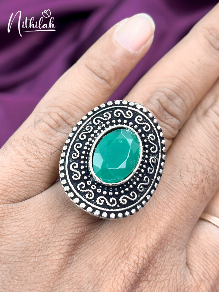 GREEN STONE OVAL OXIDISED RING