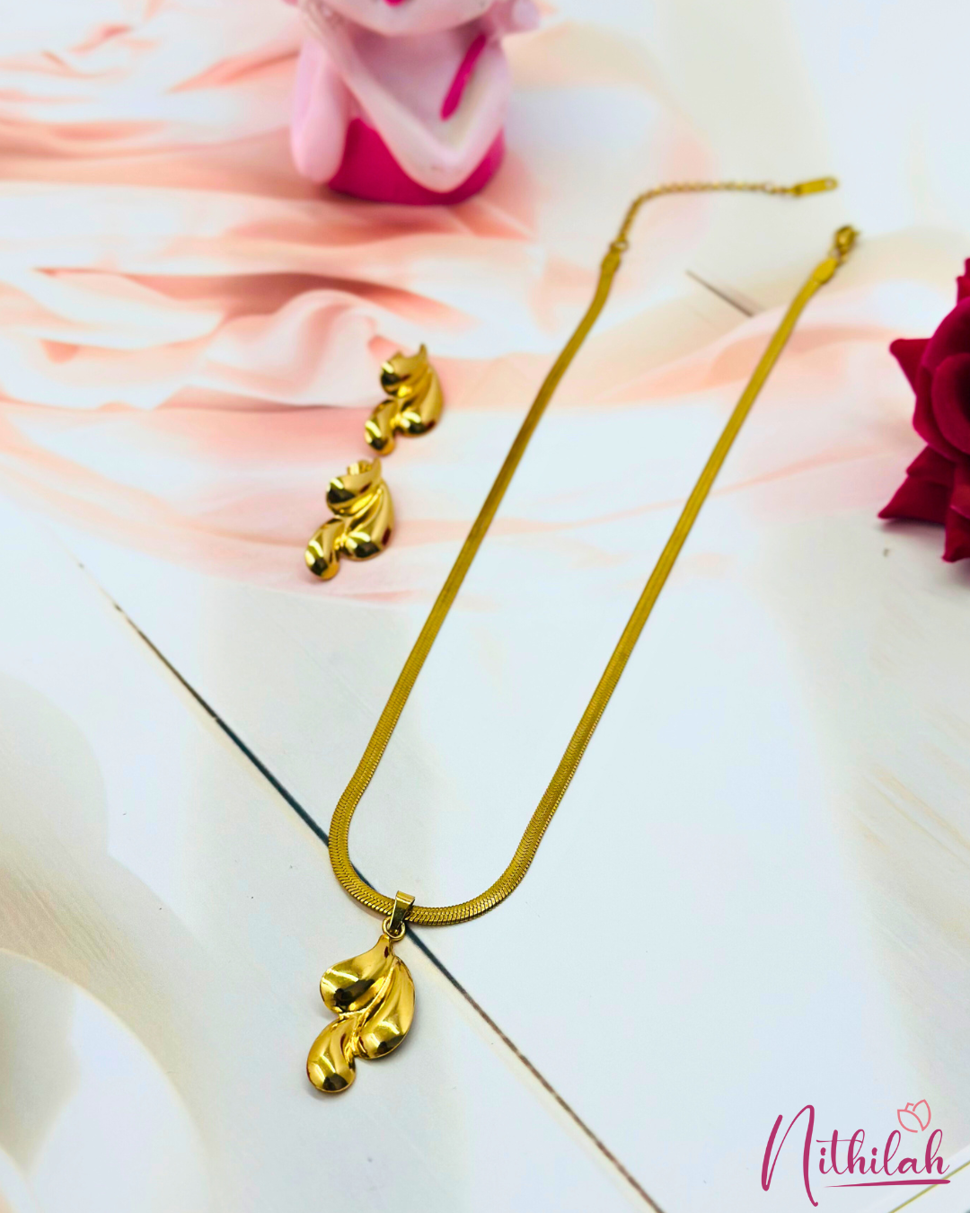Gold Tone Stainless Triple Dainty Tear-Drop Necklace Set – Front View