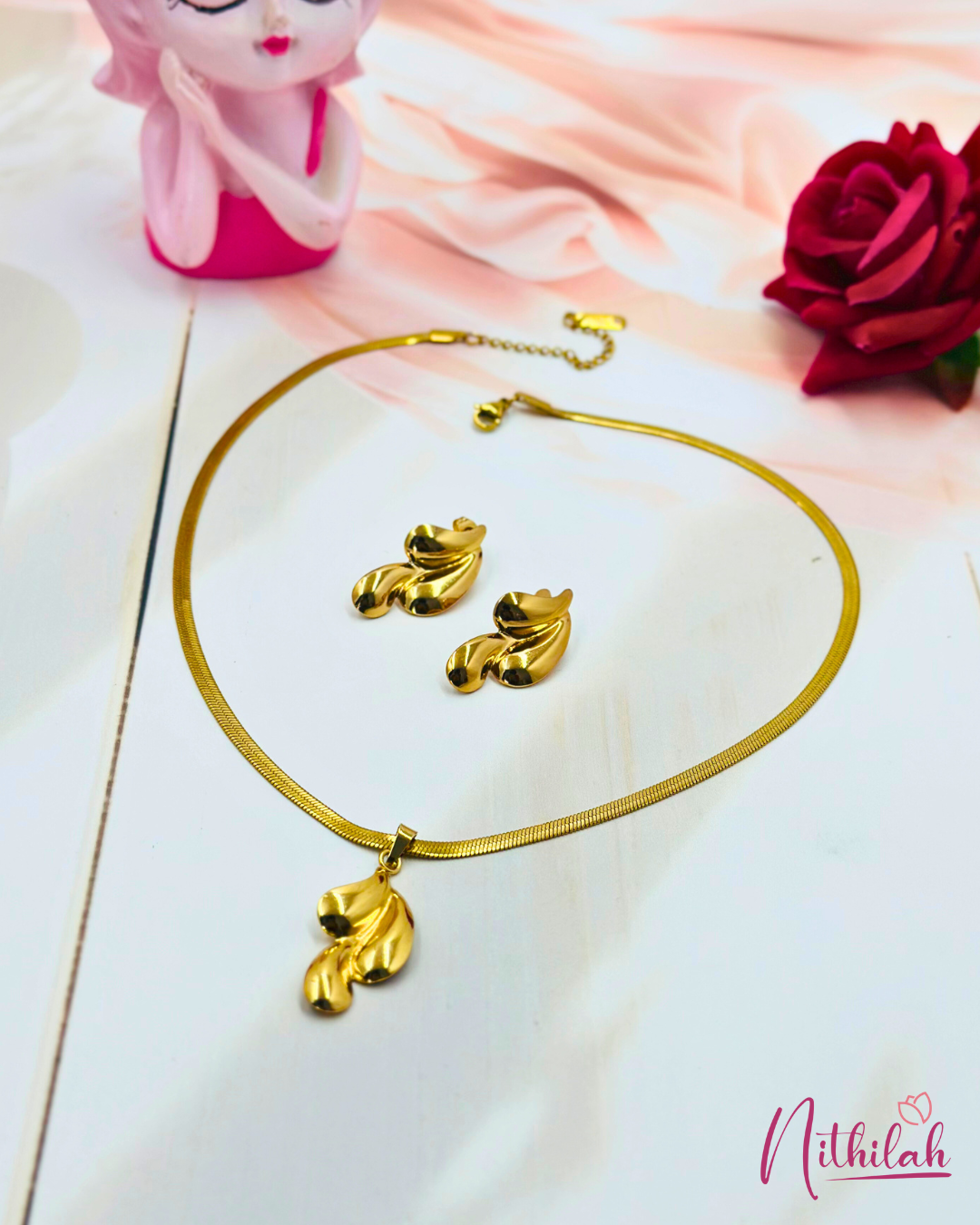 Gold Tone Stainless Triple Dainty Tear-Drop Set – Side View