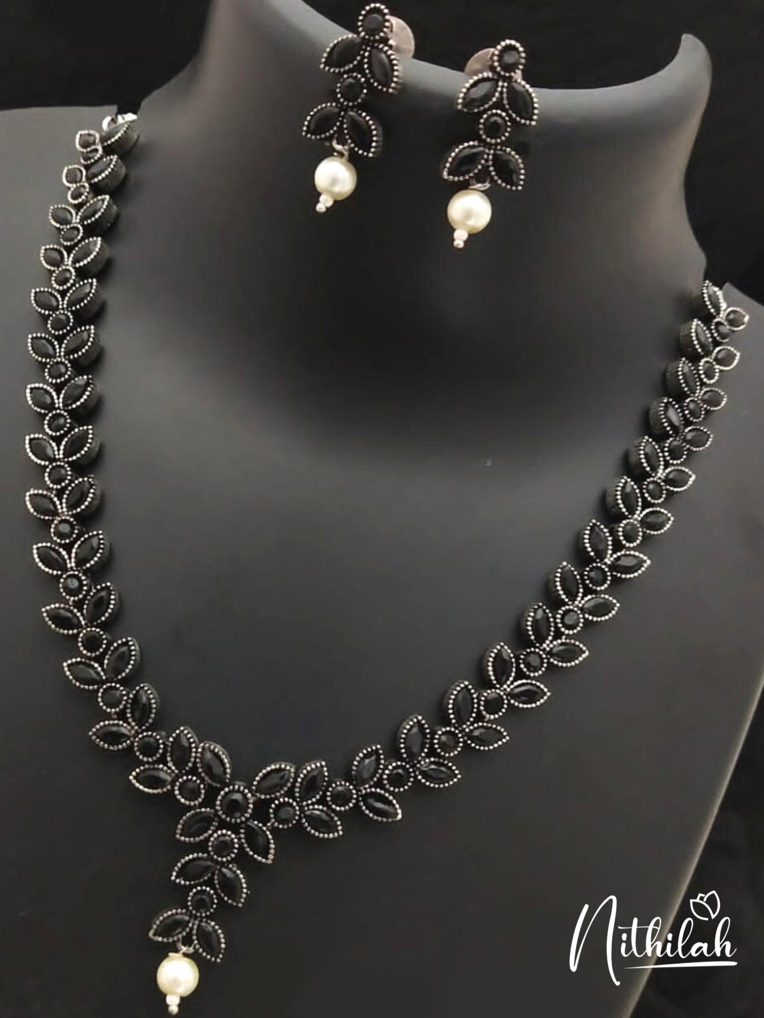 Leaf Chain Oxidised Necklace - Black
