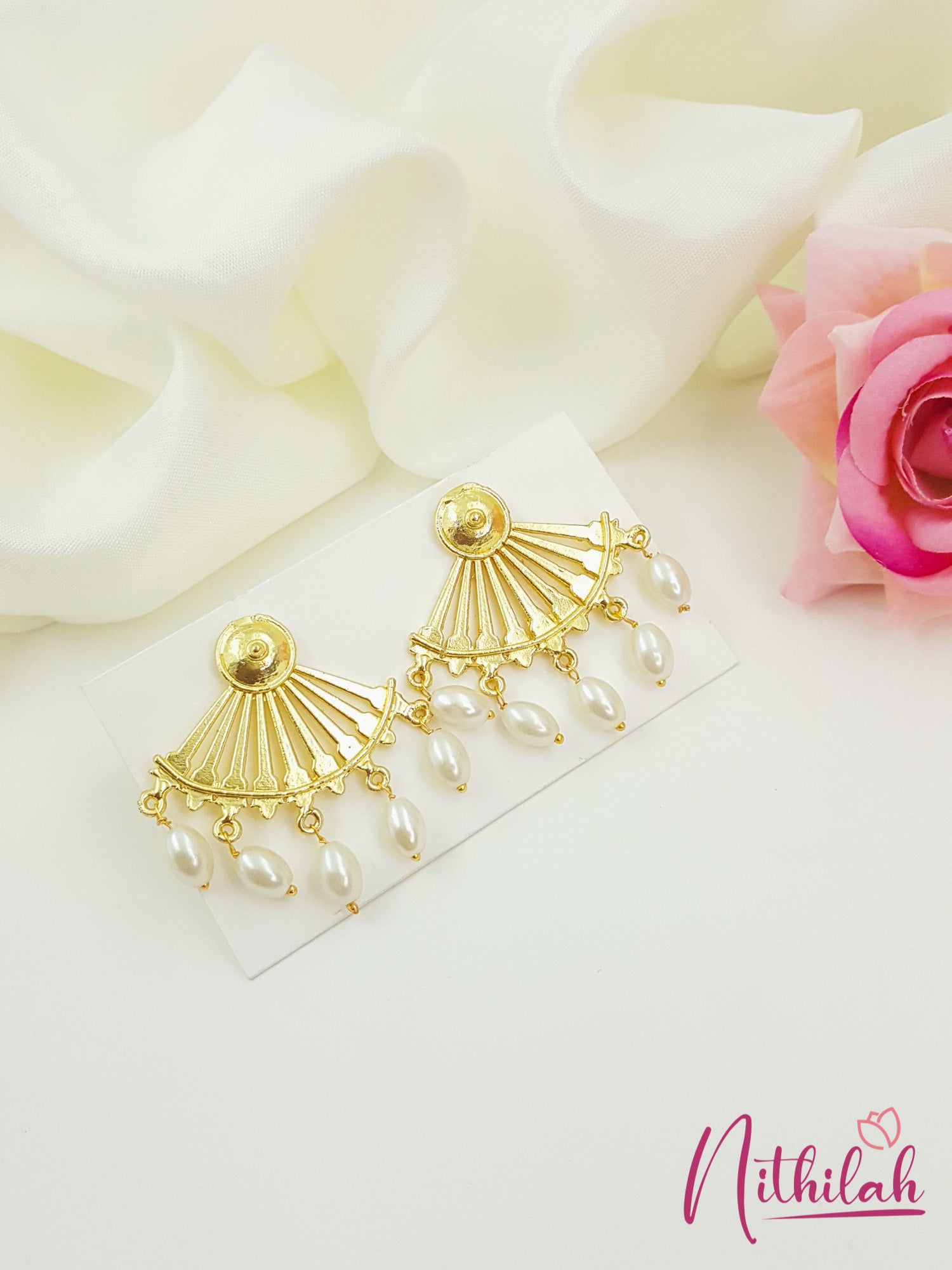 MOP Cluster Pearls Gold Fashion Design Earrings