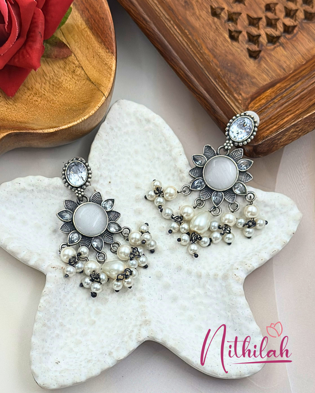 Oxidised Silver-Plated Dangler Earring with Monalisa Stone