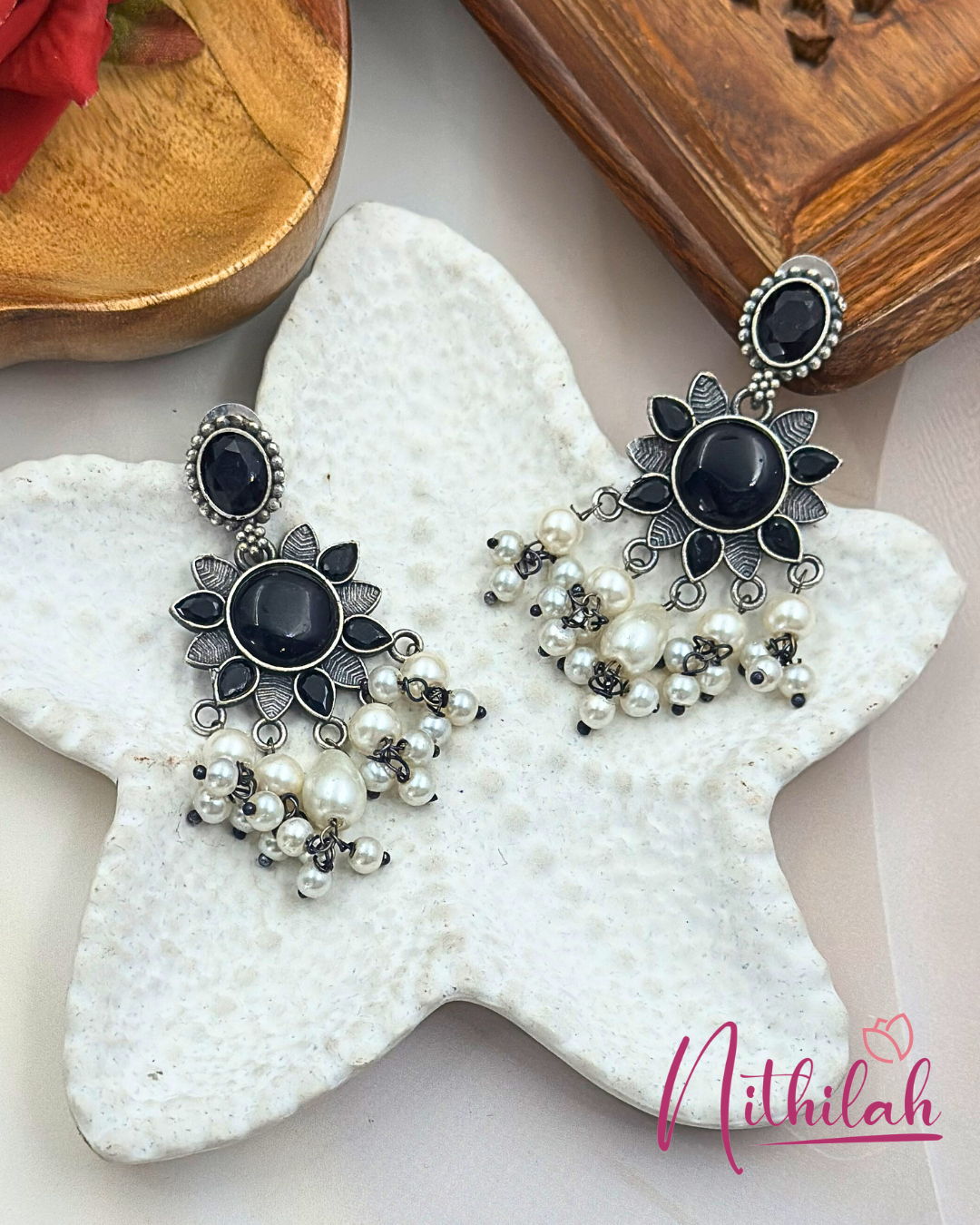 Oxidised Silver-Plated Dangler Earring with Monalisa Stone