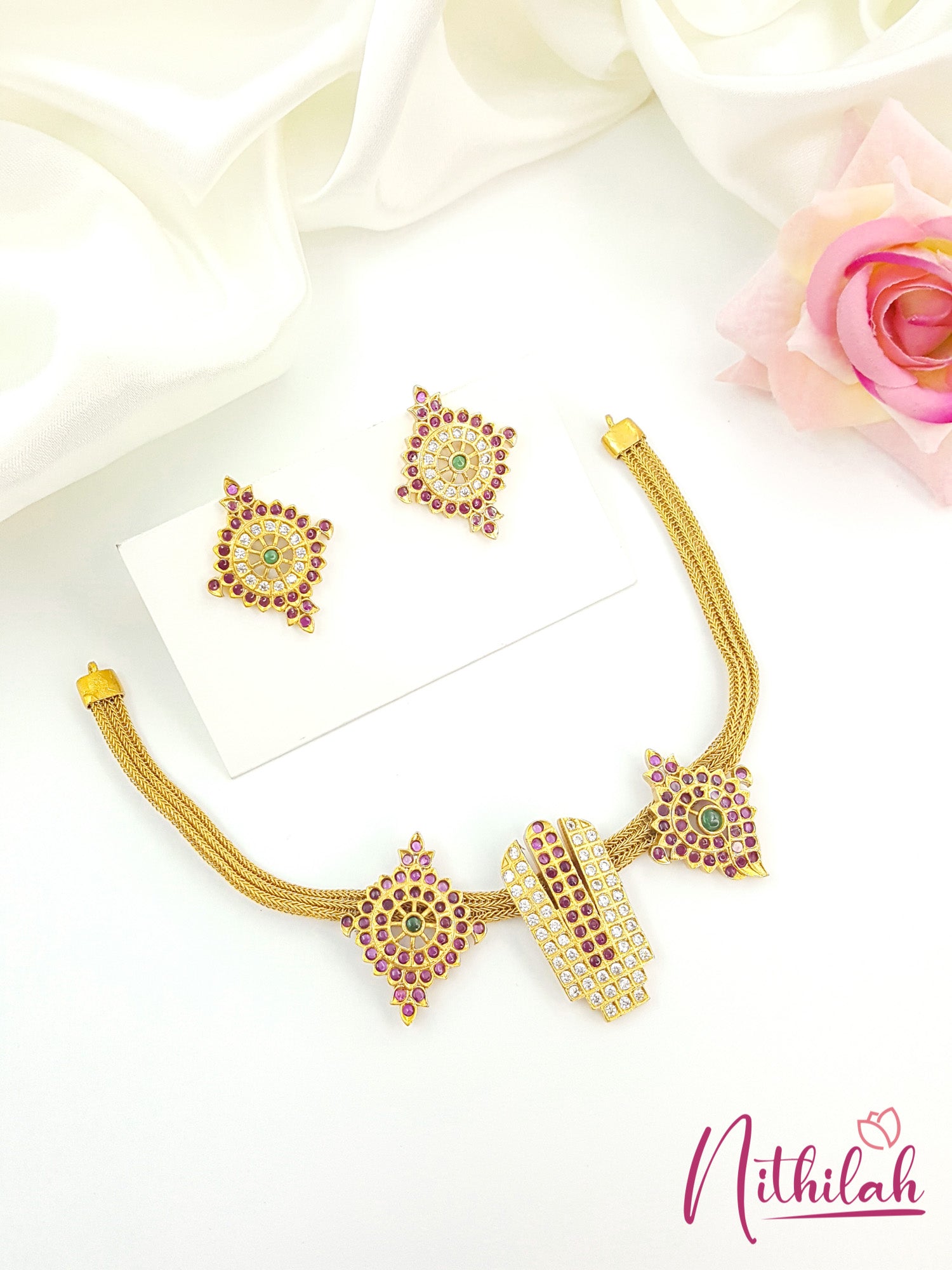 Sangu Chakra Design Hasli Necklace Set